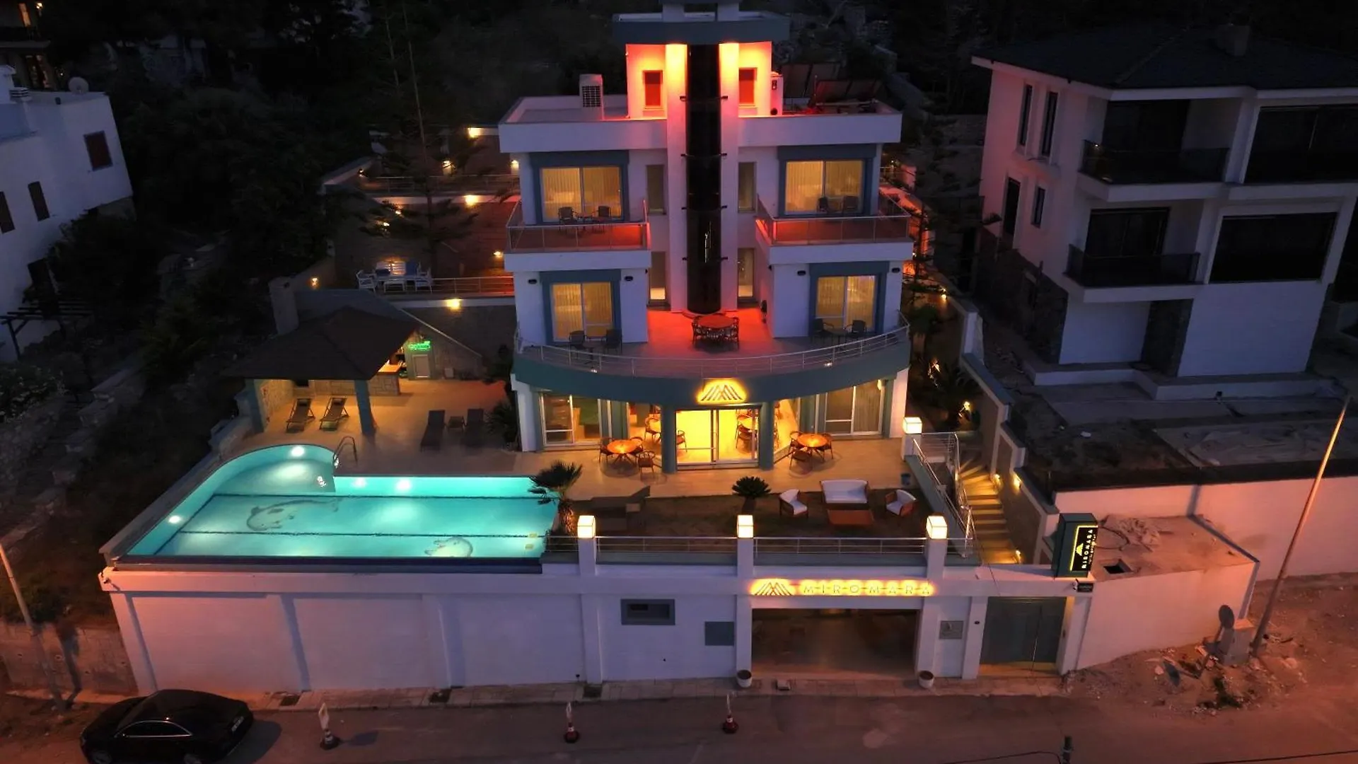Miromara Hotel Pool Bar Karaburun