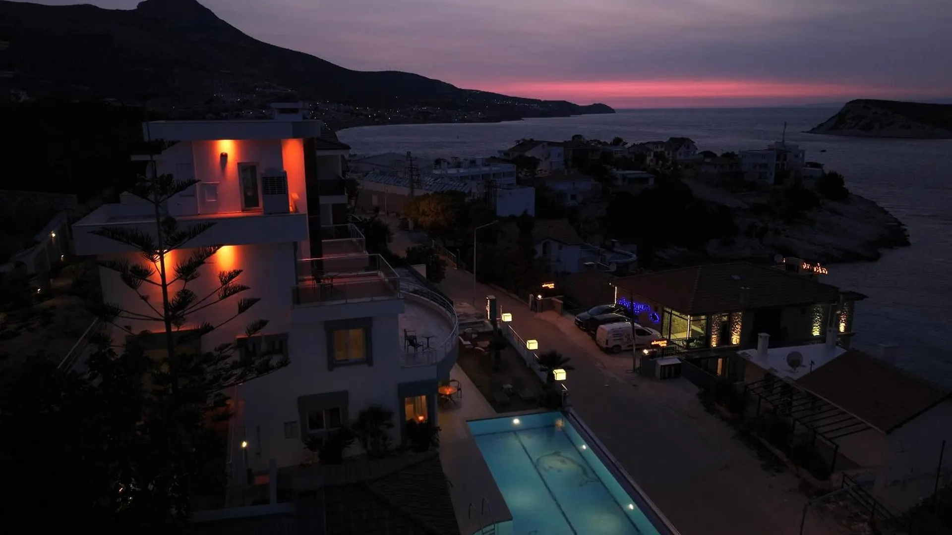 Miromara Hotel Pool Bar Karaburun