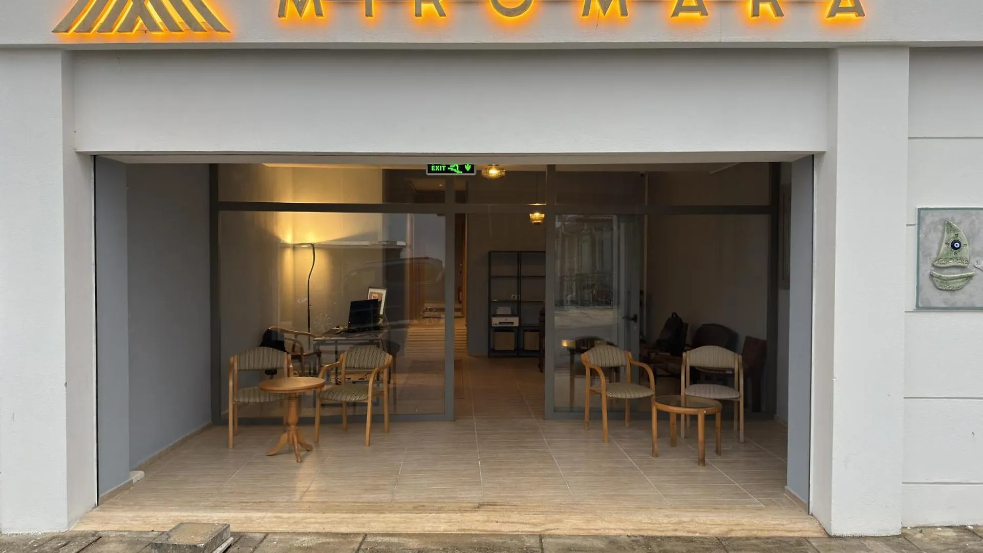 Miromara Hotel Pool Bar Karaburun  Turcia